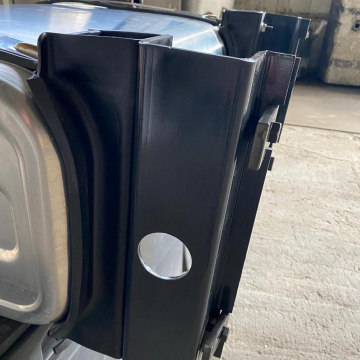 Pemasangan ke tangki kabin