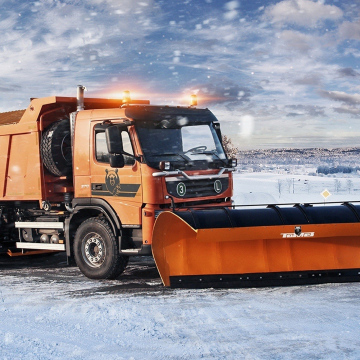 Hyva hidrolik pada alat pembersih salju.