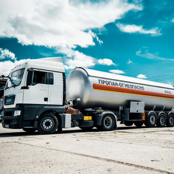 Hyva Hydraulic pada tangki gas.