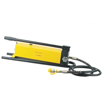Hydraulic Hand Pump CP-800 (2.8 L, 700 Bar) 
